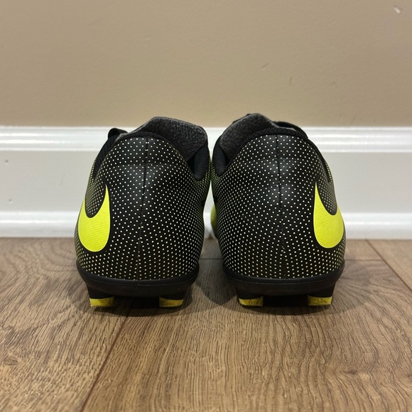 Kids Neon Green Nike Soccer Cleats - Picture 3 of 7